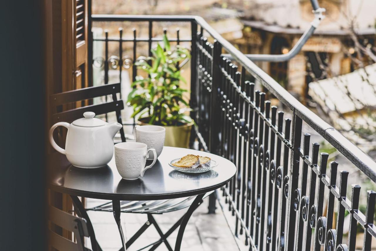 Neoclassical Apartment Near Acropolis - Livingstone Crystal Atenas Exterior foto